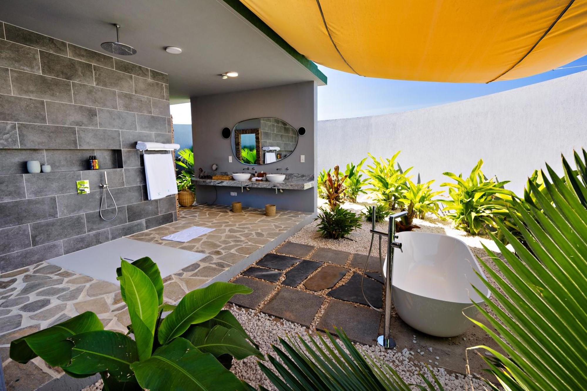 Resort Bawe Island 5*