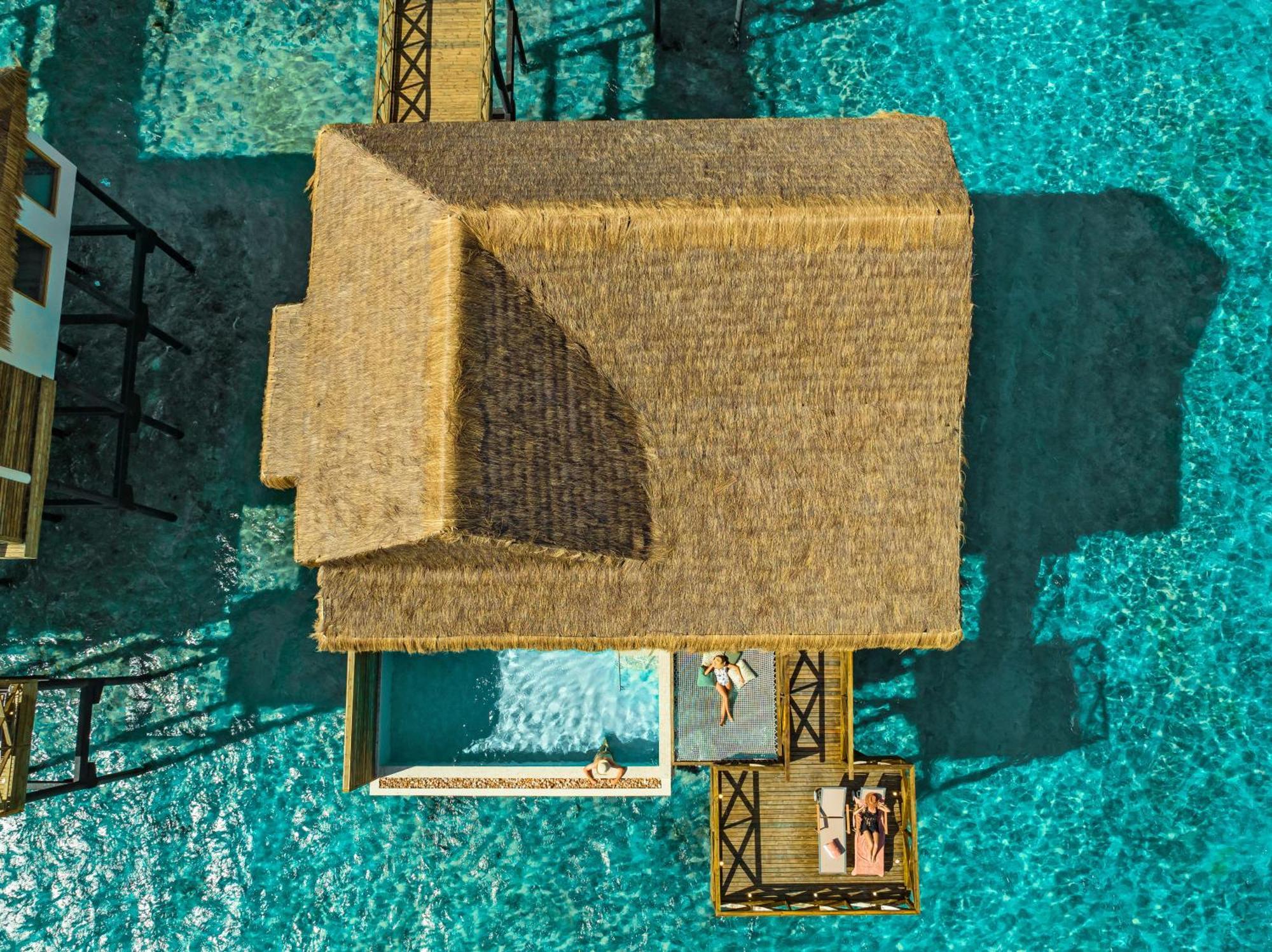 Hotel Bawe Island
